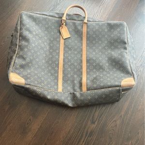 Luis Vuitton Keepall  Duffle Bag